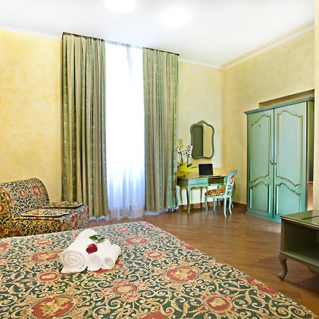 Hotel Augustea Rome Bagian luar foto