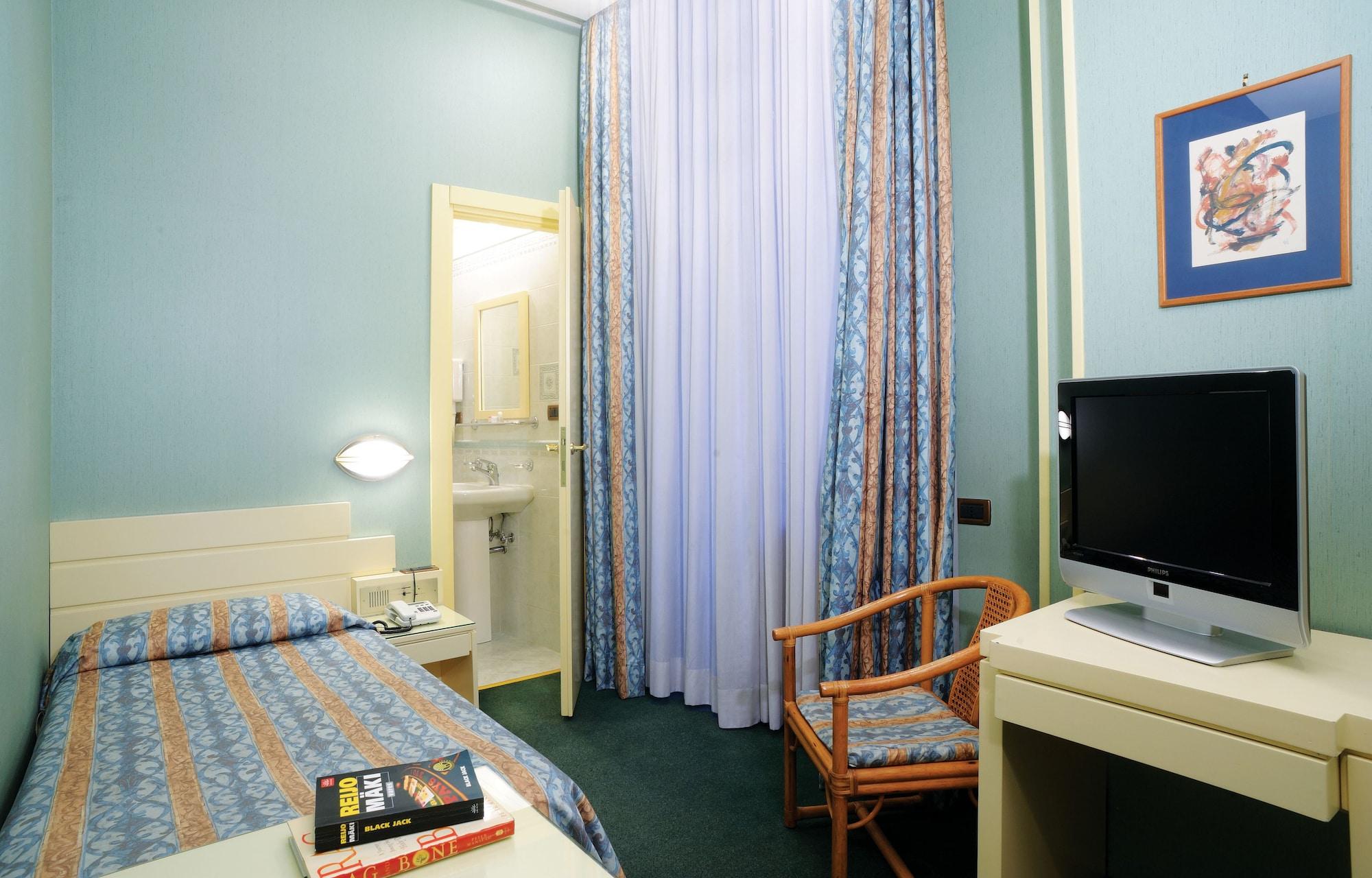 Hotel Augustea Rome Bagian luar foto