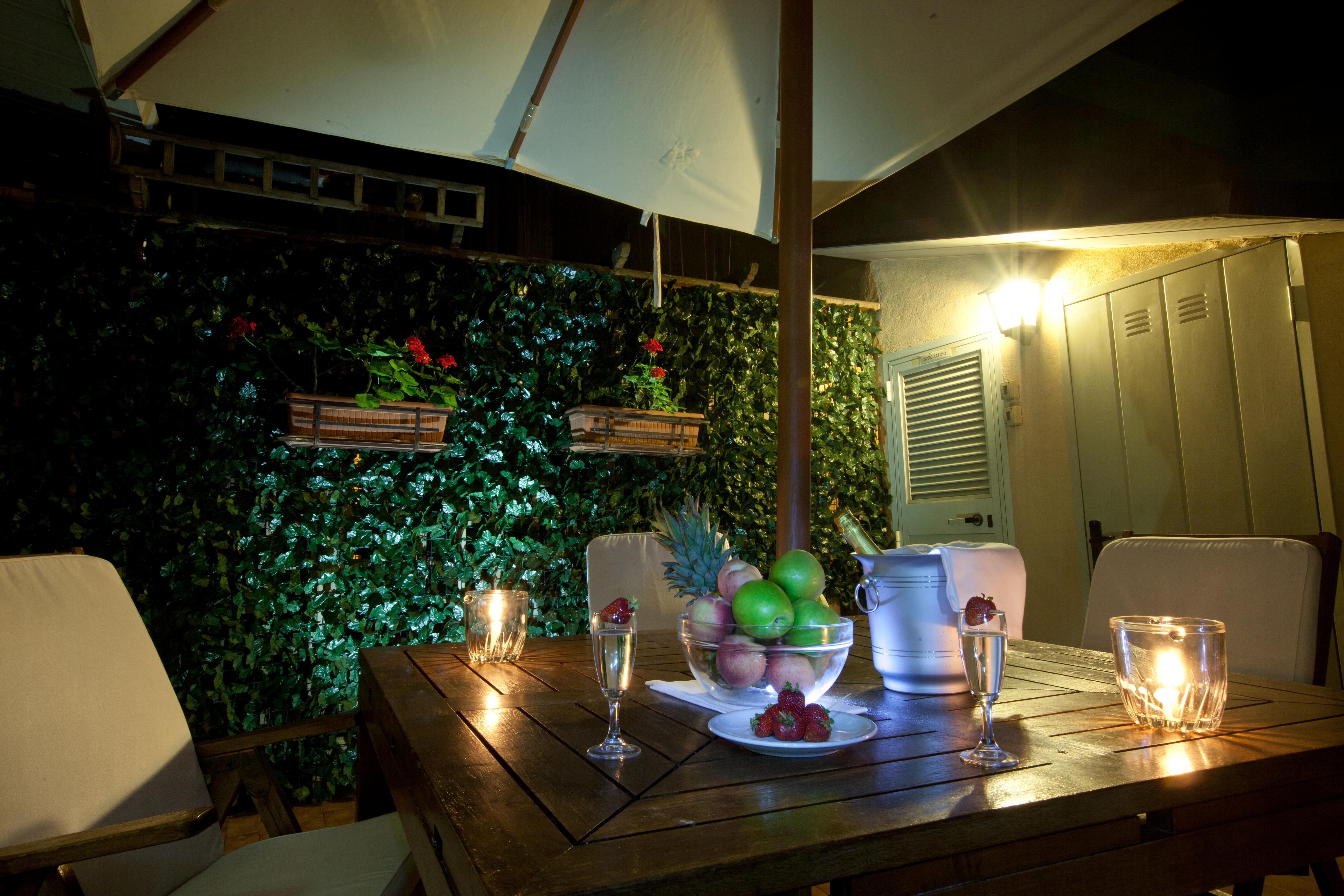 Hotel Augustea Rome Bagian luar foto