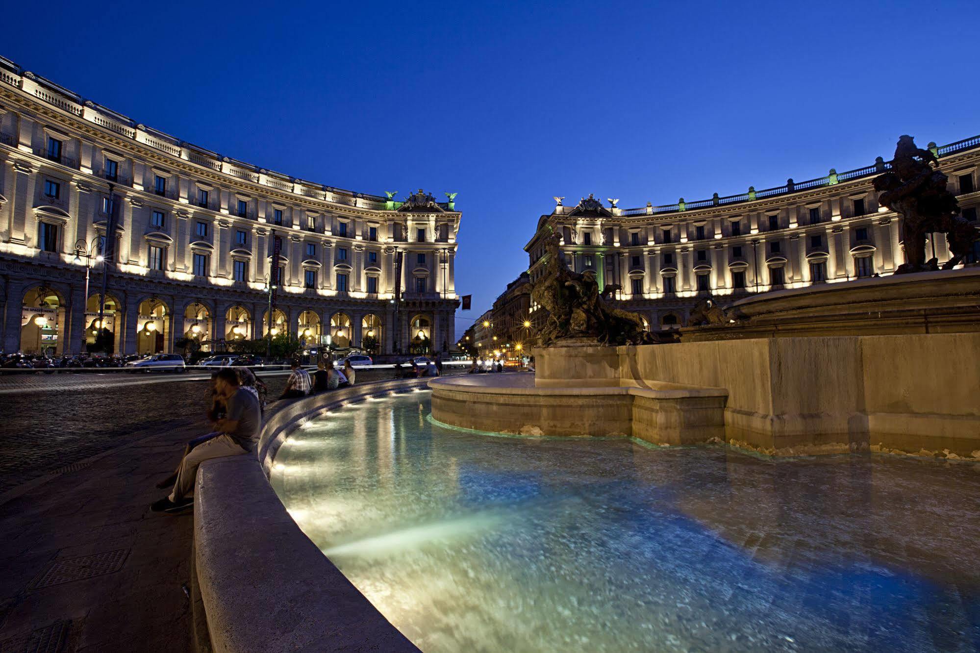 Hotel Augustea Rome Bagian luar foto